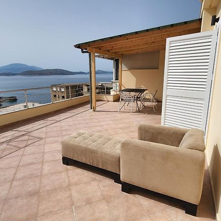Glen'S Rooftop Sarande Bagian luar foto