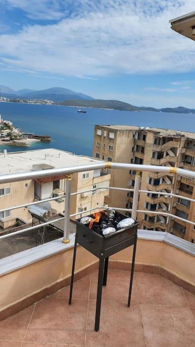 Glen'S Rooftop Sarande Bagian luar foto