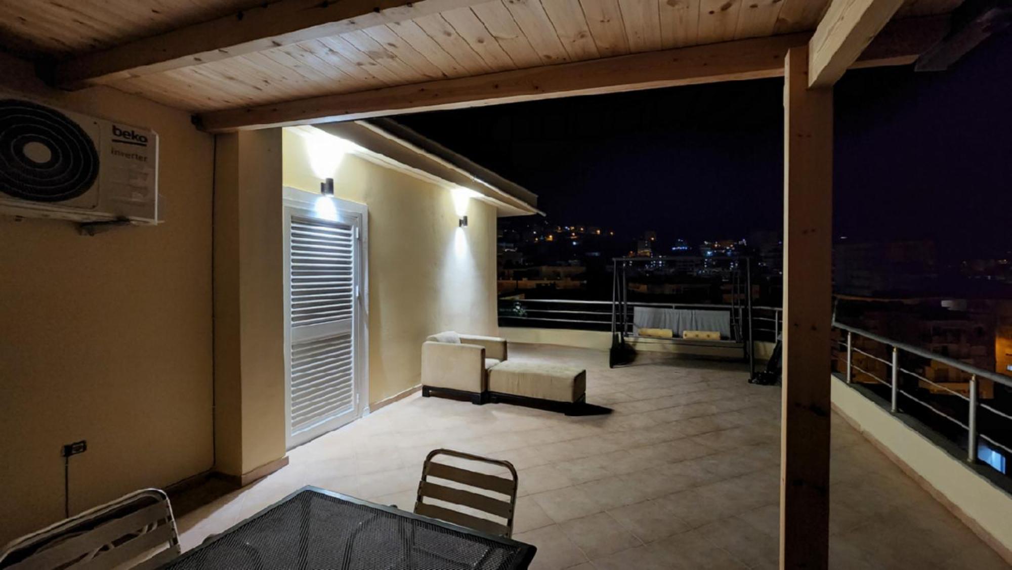 Glen'S Rooftop Sarande Bagian luar foto