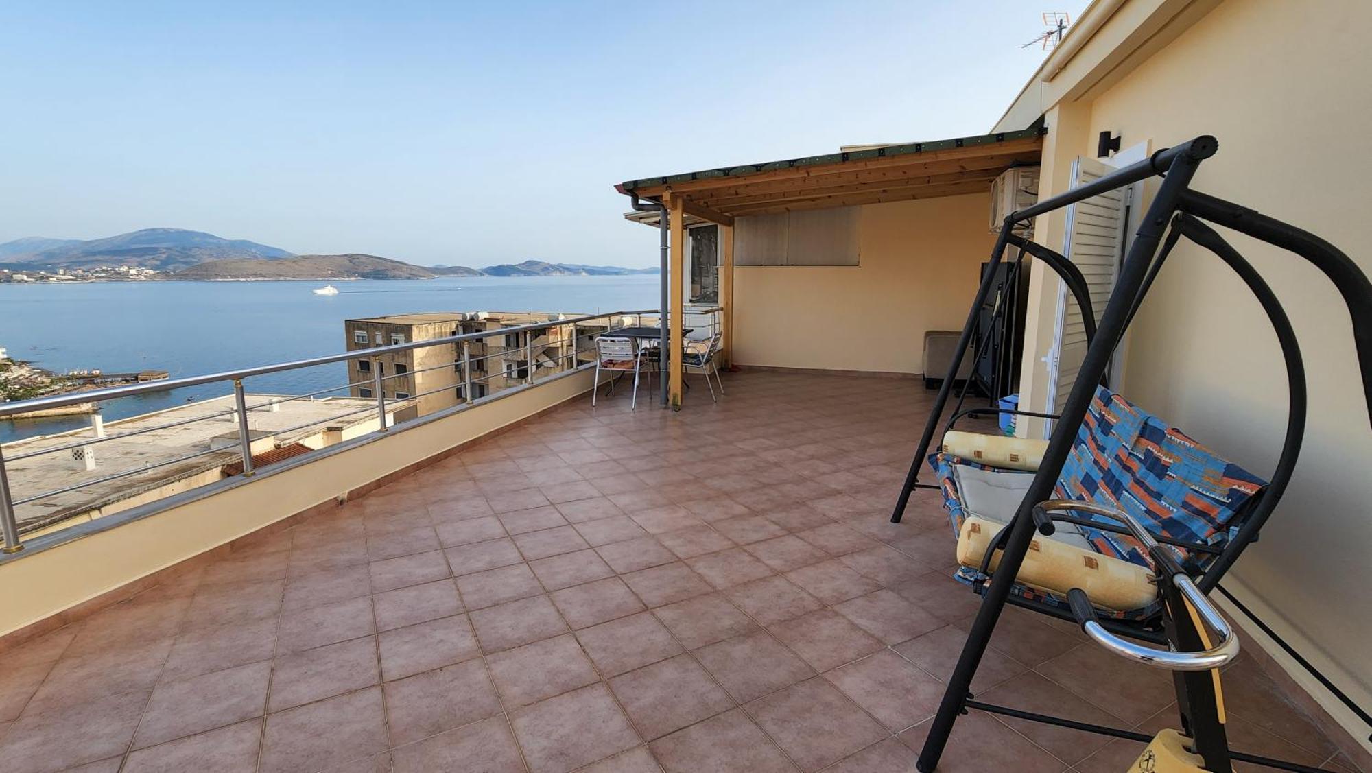 Glen'S Rooftop Sarande Bagian luar foto
